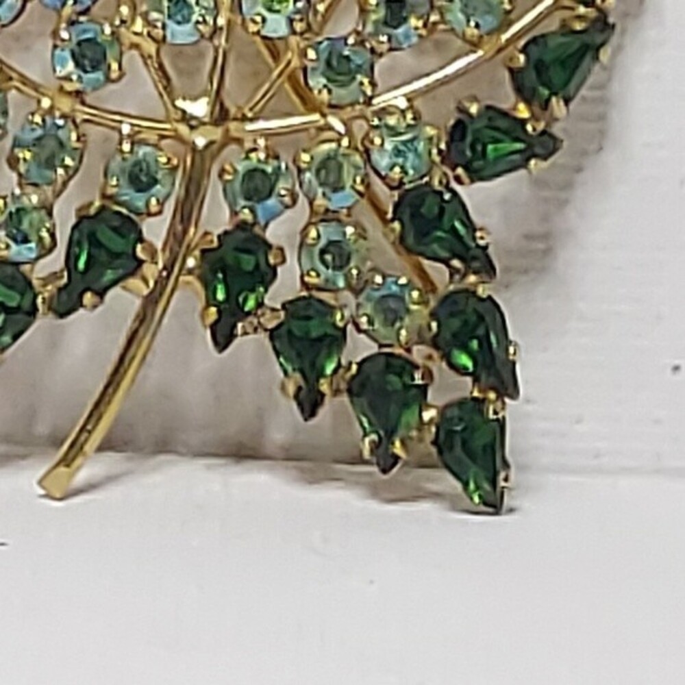 Leaf Pin Brooch Green Rhinestones 2" - Picture 4 of 6